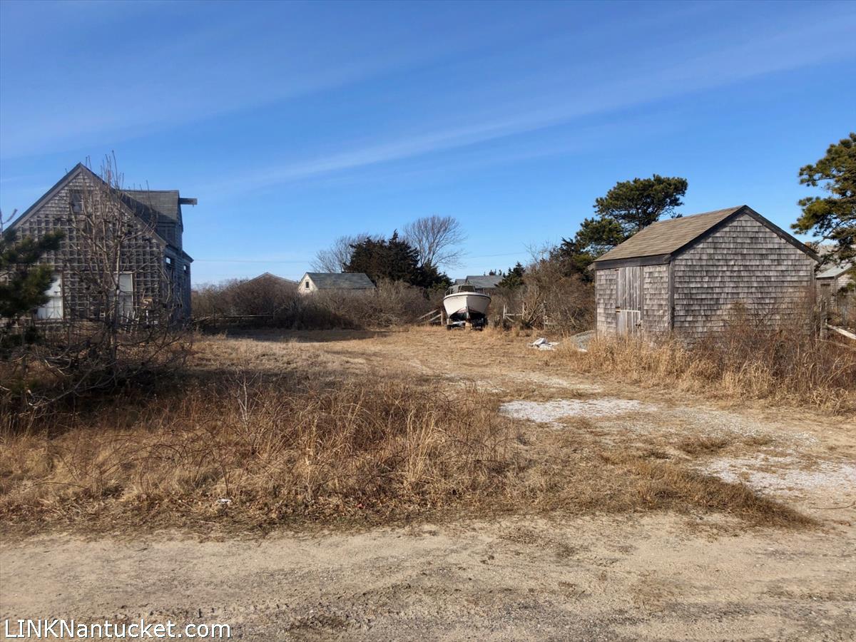 8 M Street Nantucket, MA 02554 - Photo 17 of 20