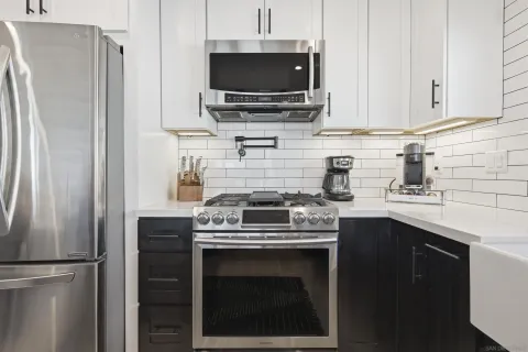 $1,599,000 | 2354 Chalcedony Street, San Diego, CA 92109