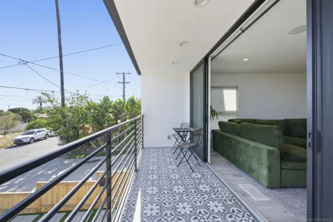 $1,599,000 | 2354 Chalcedony Street, San Diego, CA 92109