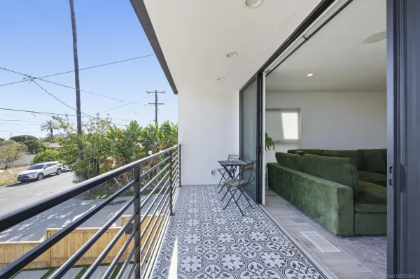 $1,599,000 | 2354 Chalcedony Street, San Diego, CA 92109