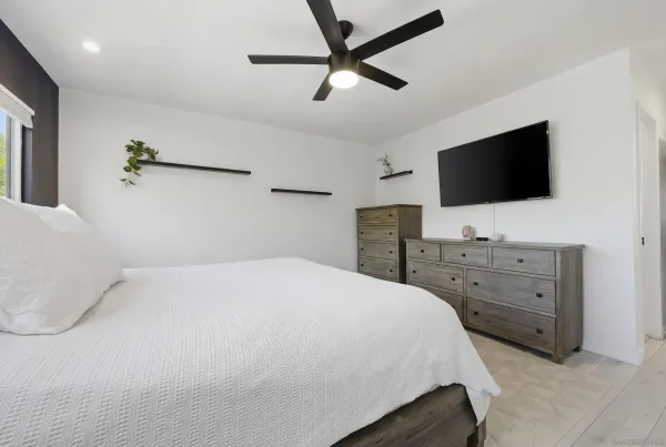 $1,599,000 | 2354 Chalcedony Street, San Diego, CA 92109