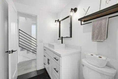 $1,599,000 | 2354 Chalcedony Street, San Diego, CA 92109