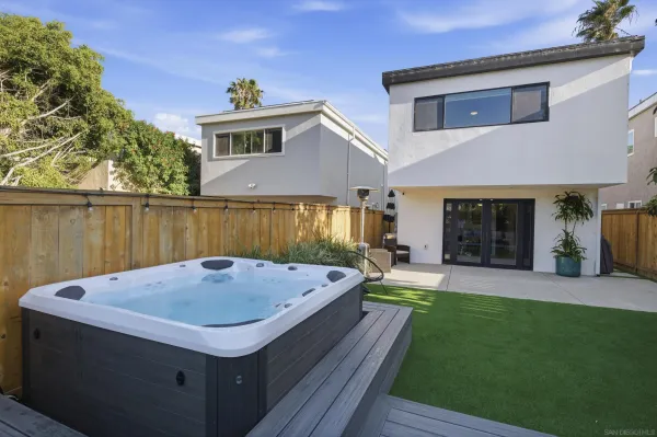 $1,599,000 | 2354 Chalcedony Street, San Diego, CA 92109