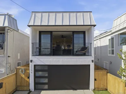 $1,599,000 | 2354 Chalcedony Street, San Diego, CA 92109