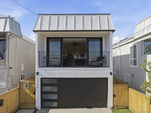 $1,599,000 | 2354 Chalcedony Street, San Diego, CA 92109