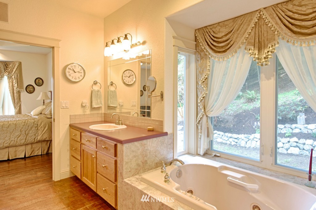 5149 Campbell Lake Road Anacortes, WA 98221 - Photo 10 of 25 Gallery Image 10