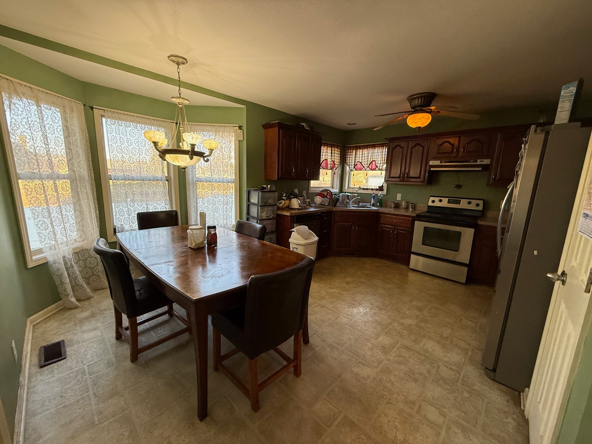 141 Foxrun Springfield, TN 37172 - Photo 9 of 27