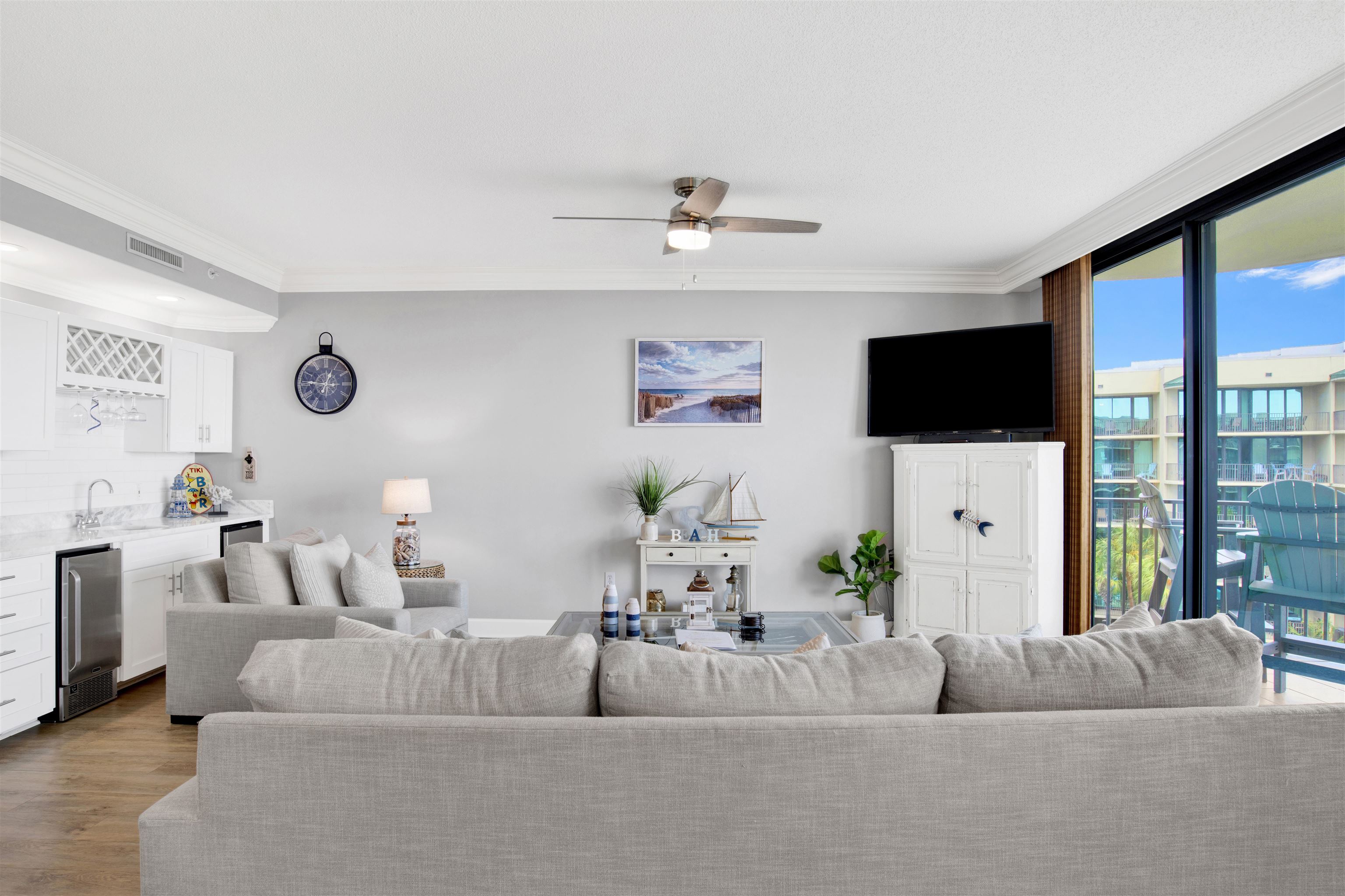27580 Canal Road, Unit 1408 Orange Beach, AL 36561 - Photo 21 of 50 Living Room