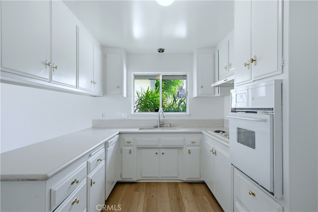 1362 Mauna Loa Road Tustin, CA 92780 - Photo 6 of 38