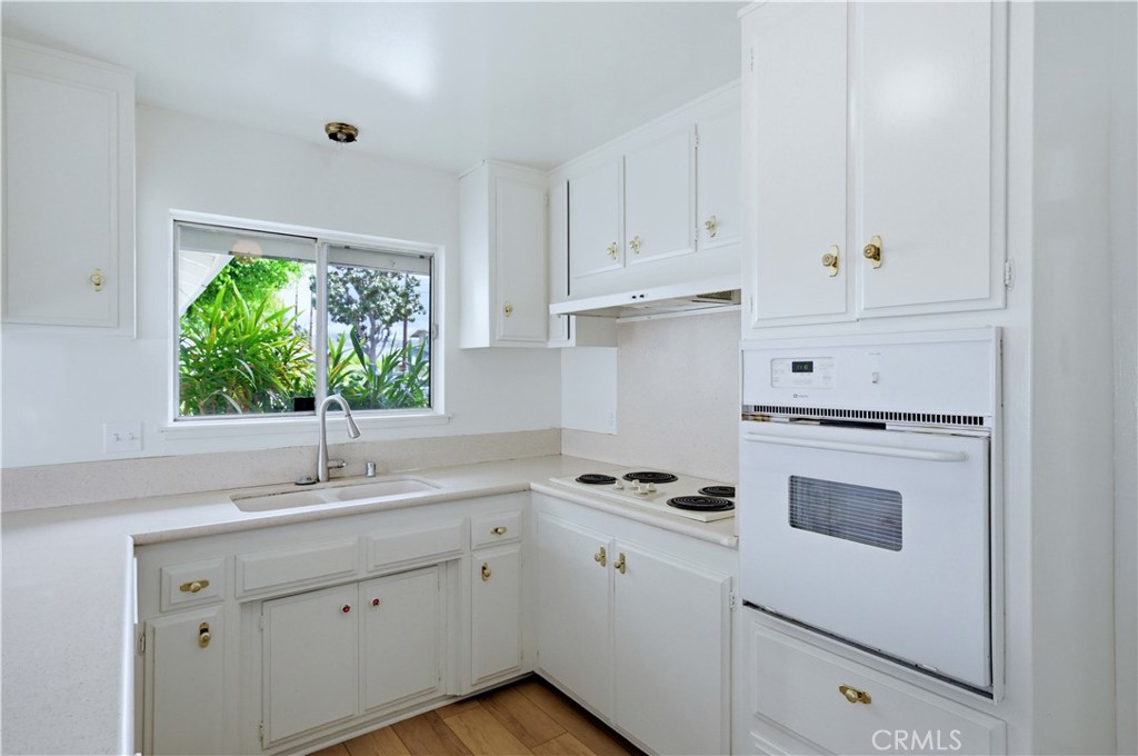 1362 Mauna Loa Road Tustin, CA 92780 - Photo 8 of 38