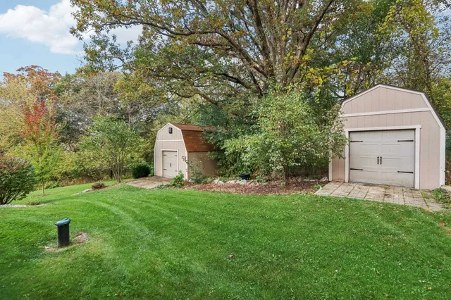 $675,000 | 3811 Riege, Deerfield, WI 53531