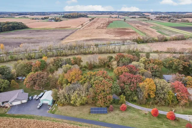 $675,000 | 3811 Riege, Deerfield, WI 53531