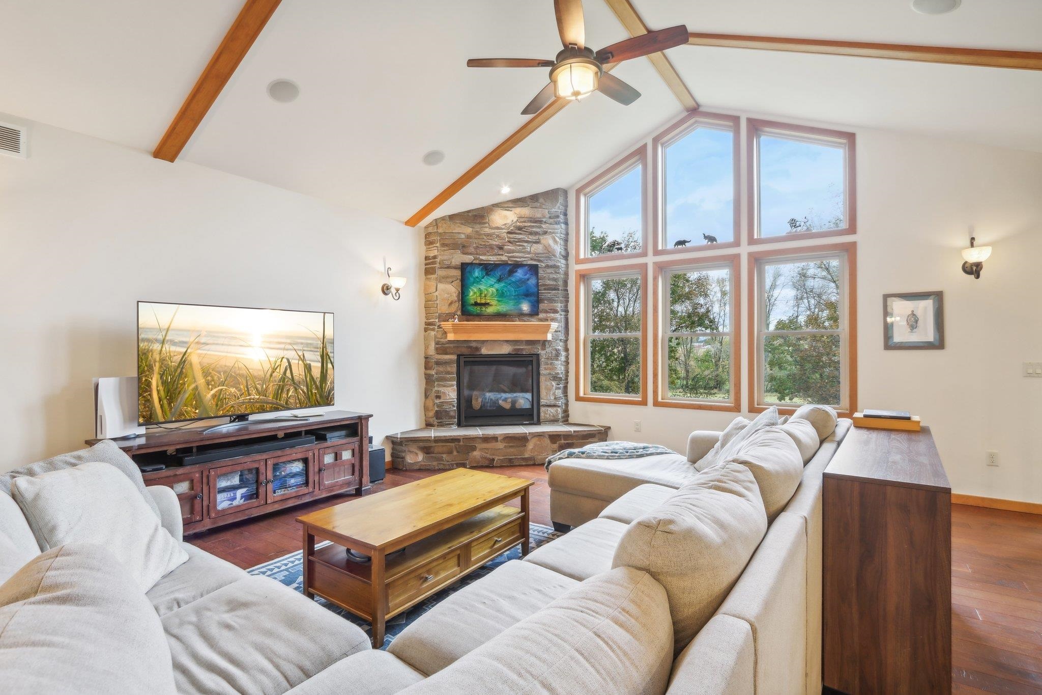 3811 Riege Deerfield, WI 53531 - Photo 7 of 77