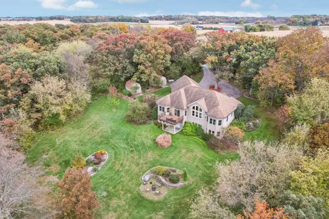 $675,000 | 3811 Riege, Deerfield, WI 53531