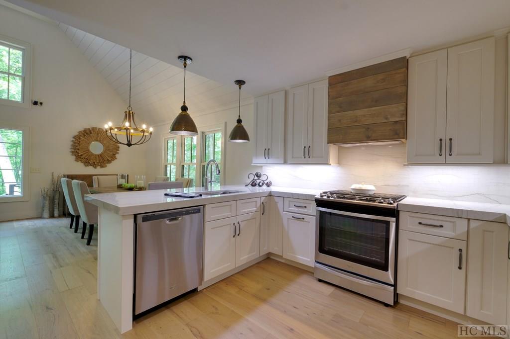 80 North Cobb Road Highlands, NC 28741 - Photo 11 of 26 Gallery Image 11