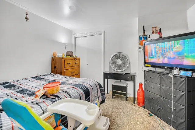 $289,000 | 118 West Donovan Avenue, Woodstock, IL 60098