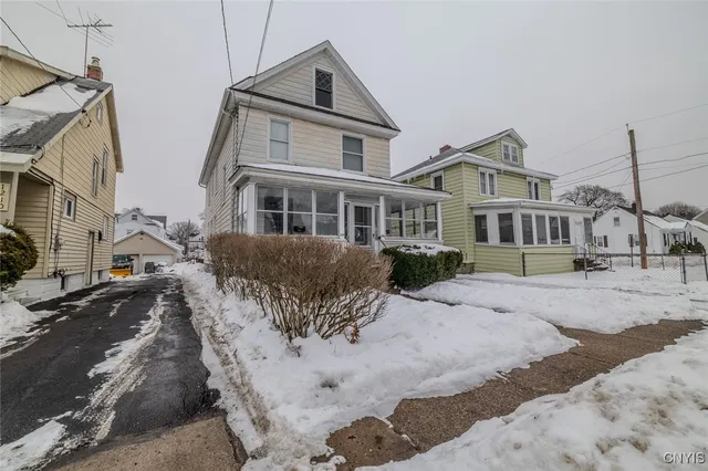 $219,900 | 1204 Oak Street, Unit 6, Syracuse, NY 13203