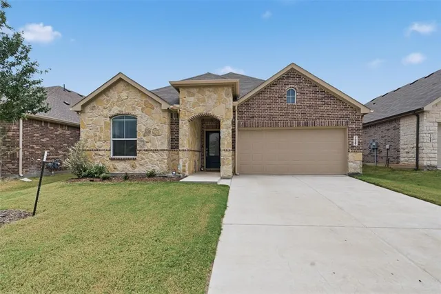 $2,500 | 7029 Black Ash Lane, McKinney, TX 75071
