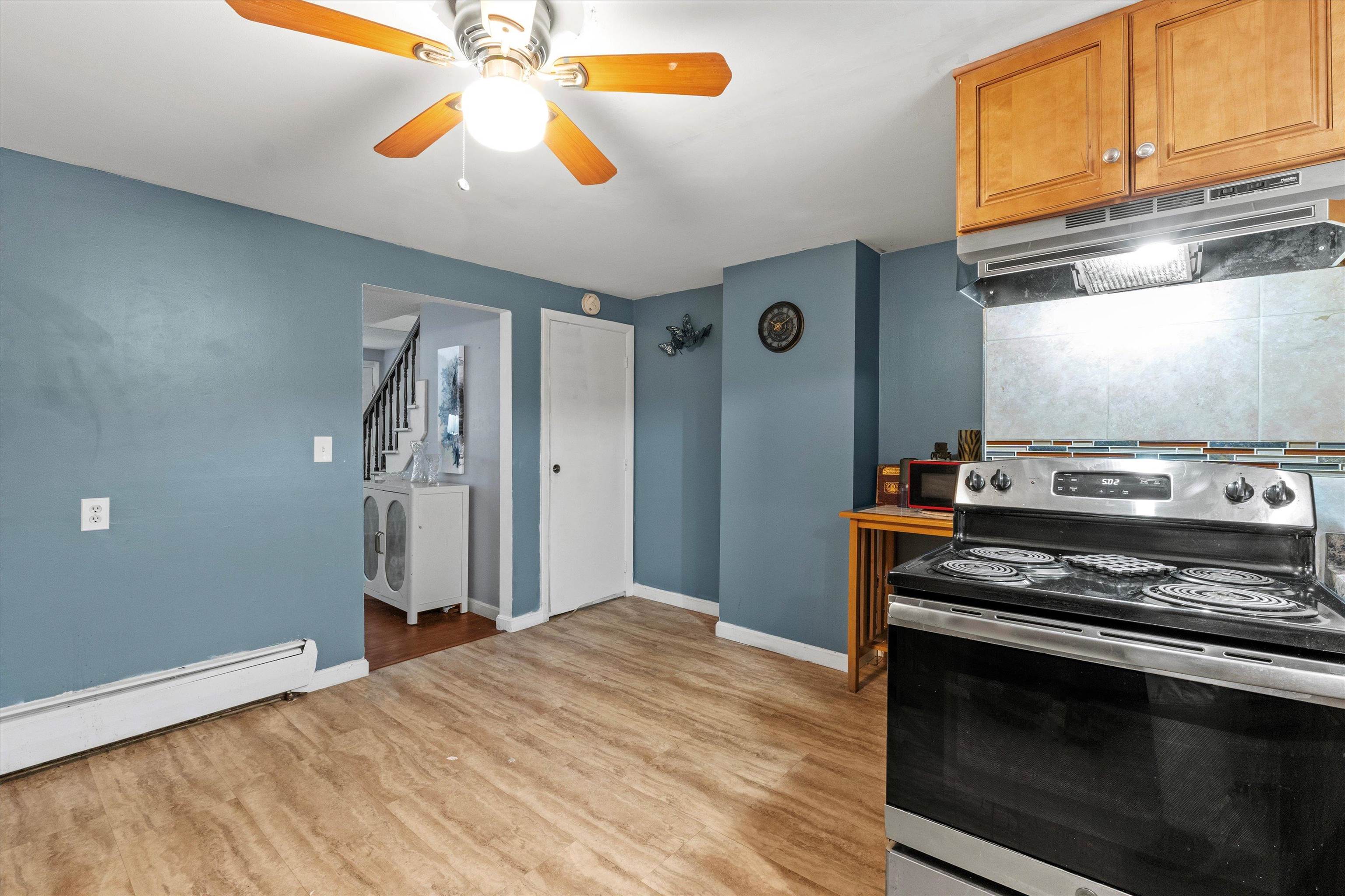 570 Hooksett Road Auburn, NH 03032 - Photo 13 of 59