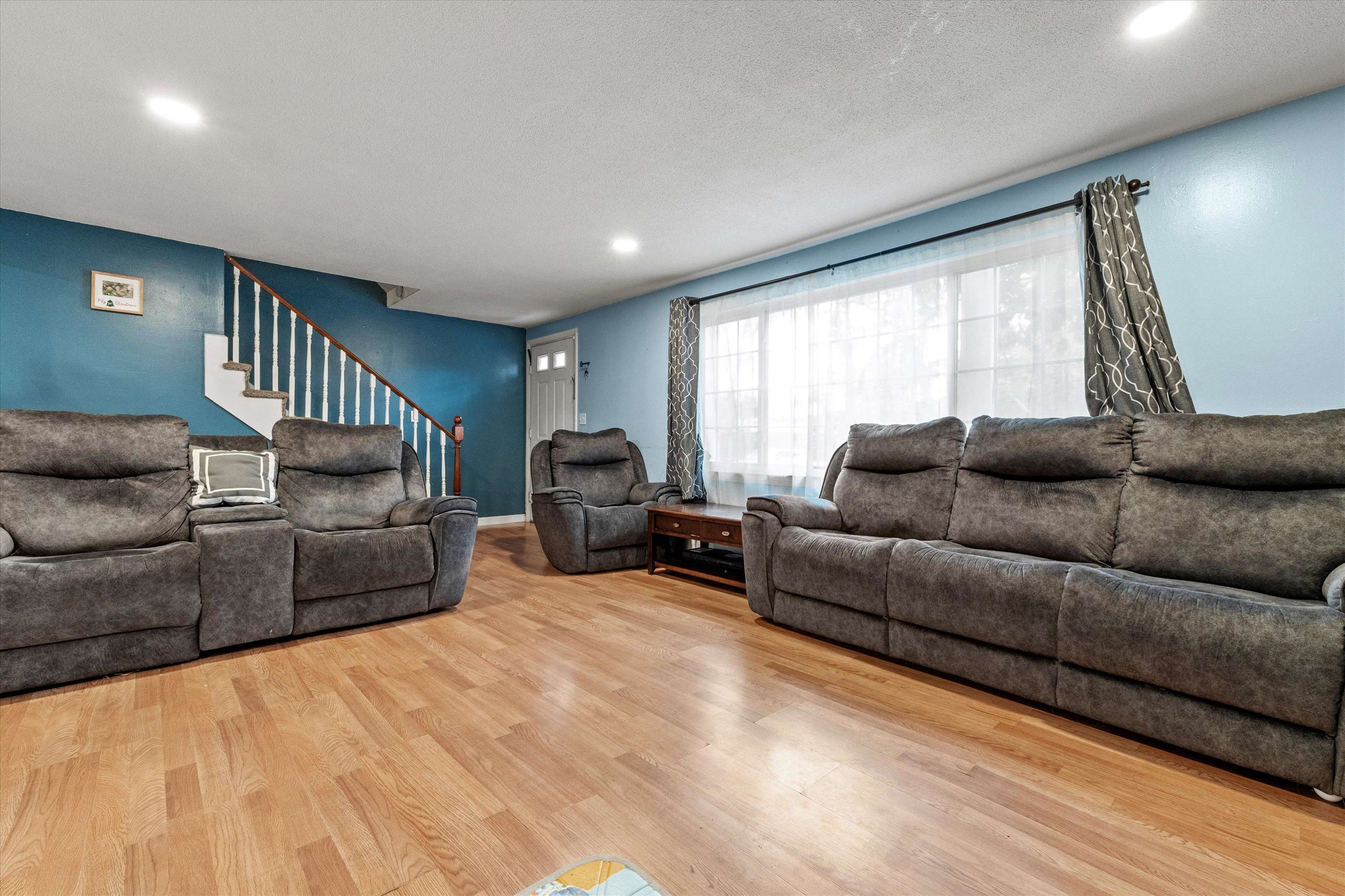 570 Hooksett Road Auburn, NH 03032 - Photo 21 of 59