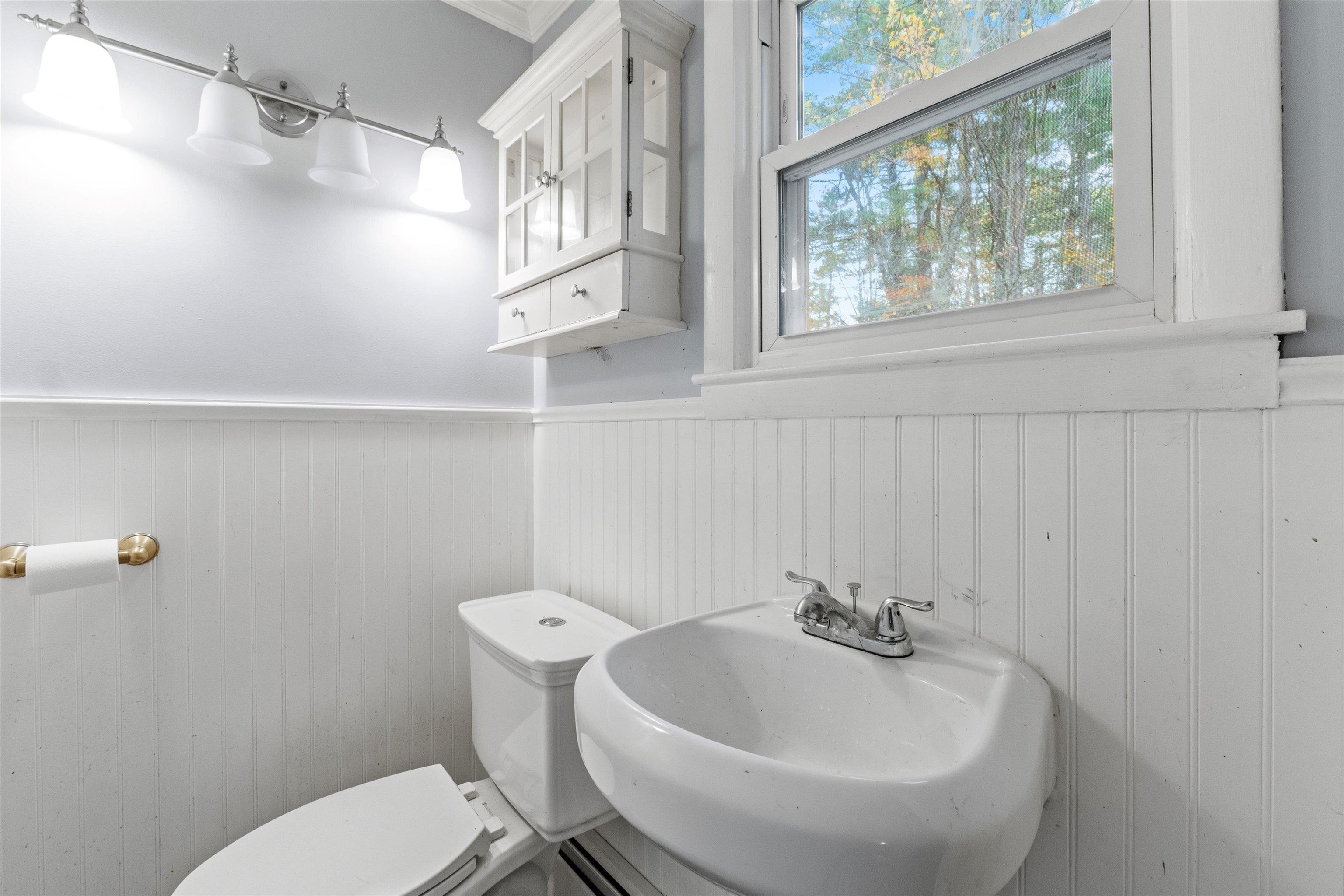 570 Hooksett Road Auburn, NH 03032 - Photo 39 of 59