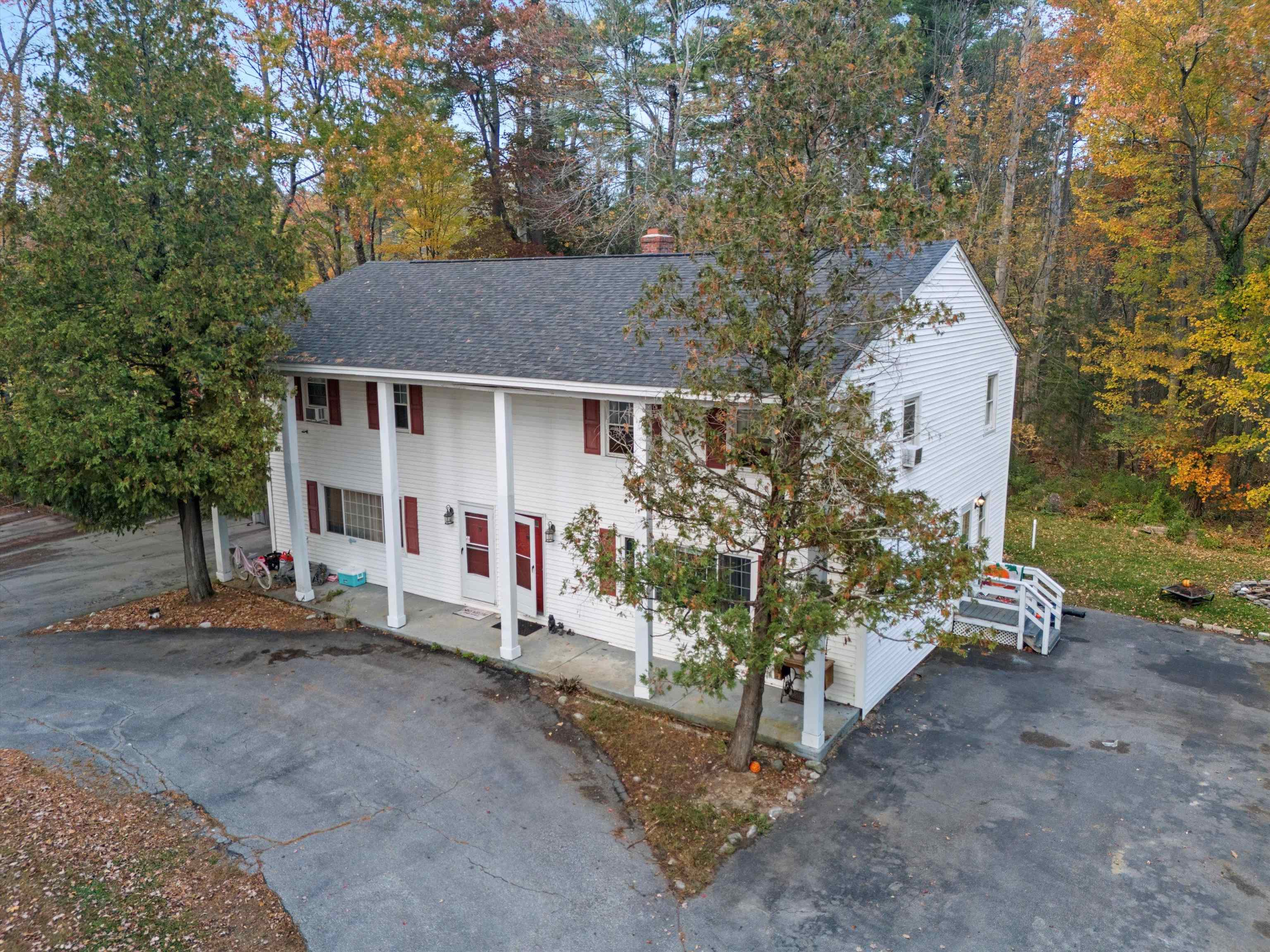 570 Hooksett Road Auburn, NH 03032 - Photo 4 of 59