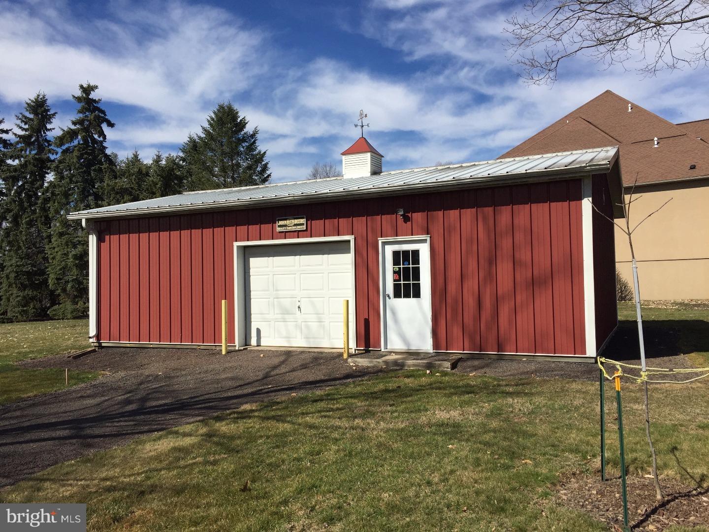 402 Upper Stump Road Chalfont, PA 18914 - Photo 13 of 19 Garage