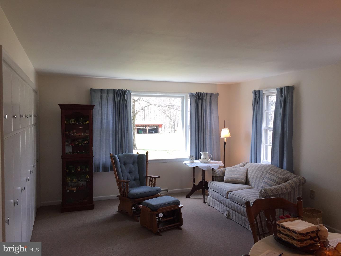 402 Upper Stump Road Chalfont, PA 18914 - Photo 8 of 19 Family Room