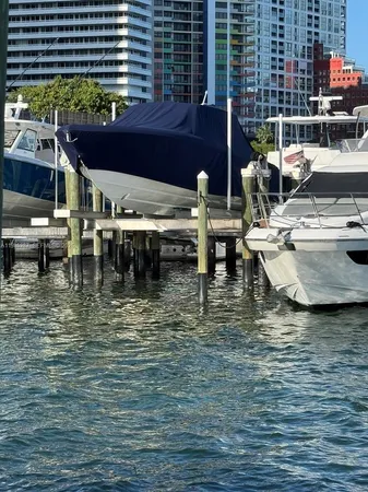 $595,000 | 1901 Brickell Avenue, Miami, FL 33129