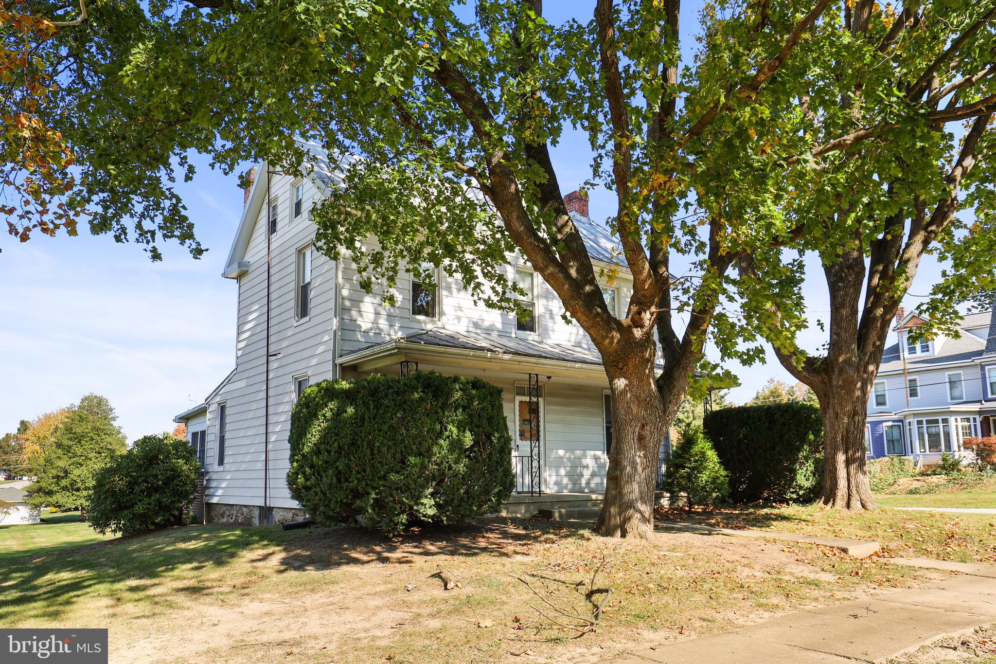 920 North Houcksville Road Hampstead, MD 21074 - Photo 4 of 36 a view of a house with a yard
