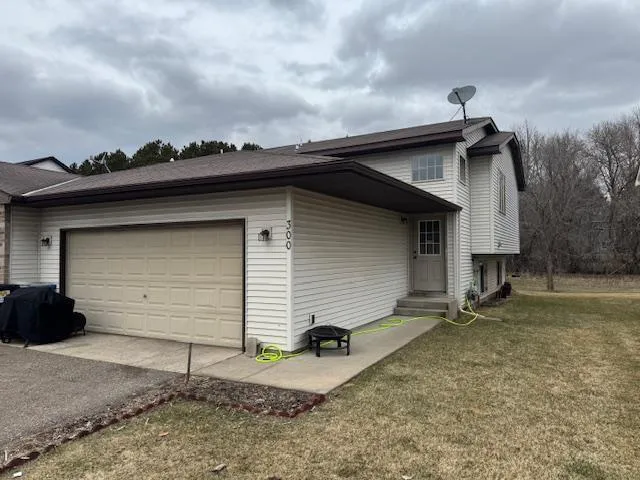 $1,995 | 300 21st Avenue Southwest, Cambridge, MN 55008