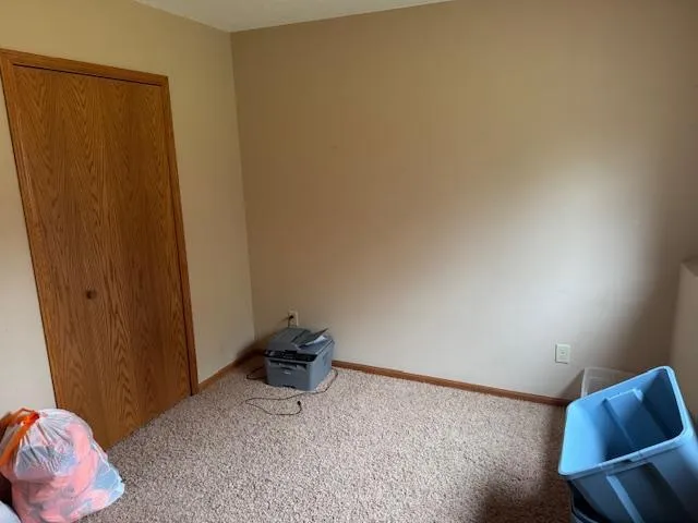 $1,995 | 300 21st Avenue Southwest, Cambridge, MN 55008