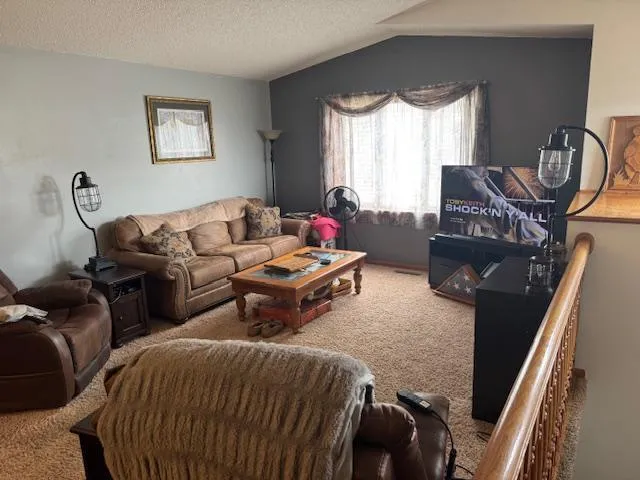 $1,995 | 300 21st Avenue Southwest, Cambridge, MN 55008