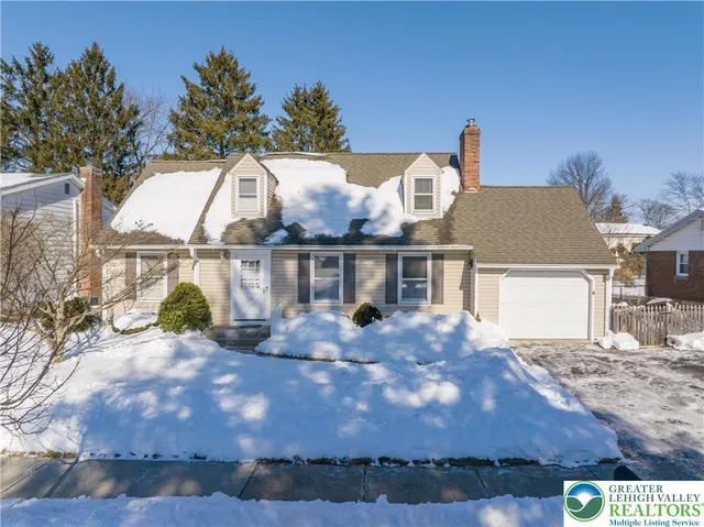 $369,900 | 1735 Greenleaf Street, Bethlehem, PA 18017