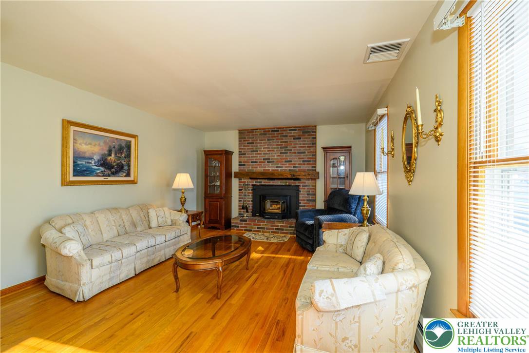 1735 Greenleaf Street Bethlehem, PA 18017 - Photo 13 of 48