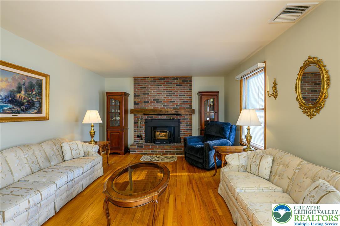 1735 Greenleaf Street Bethlehem, PA 18017 - Photo 14 of 48