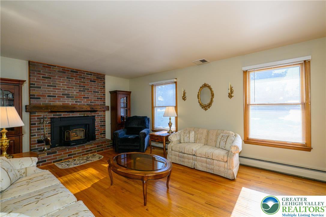 1735 Greenleaf Street Bethlehem, PA 18017 - Photo 17 of 48