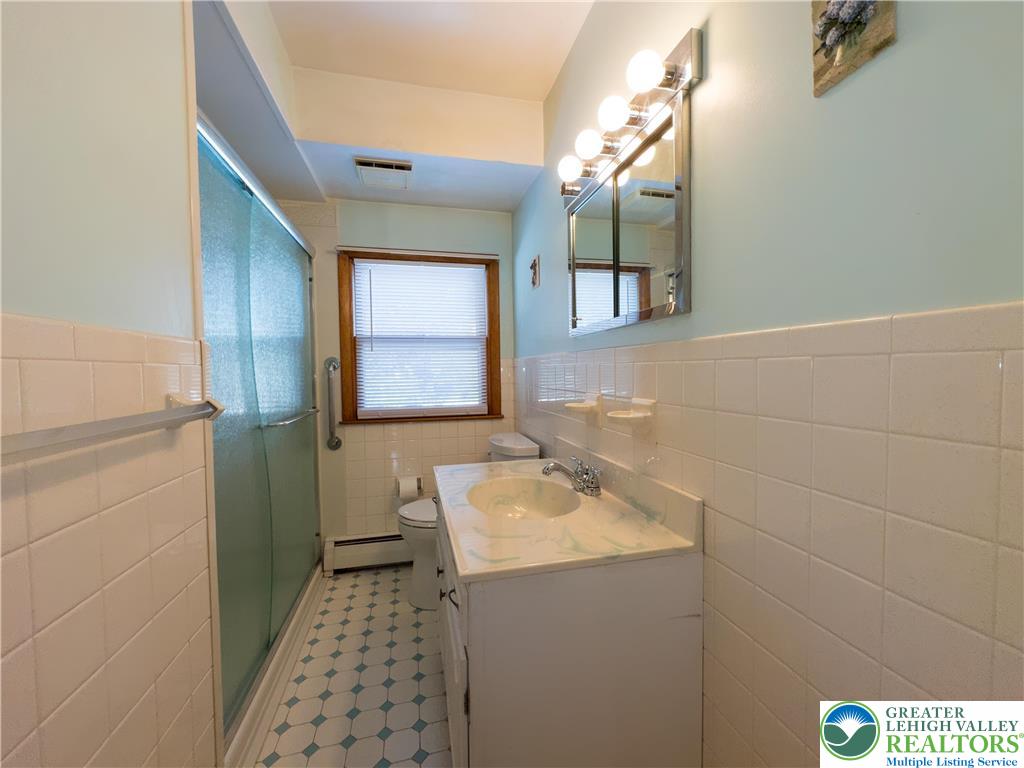 1735 Greenleaf Street Bethlehem, PA 18017 - Photo 24 of 48