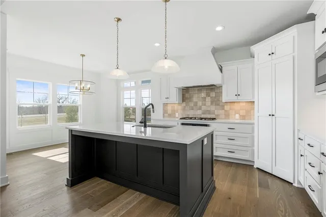 $645,959 | 13473 West 174th Place, Overland Park, KS 66221