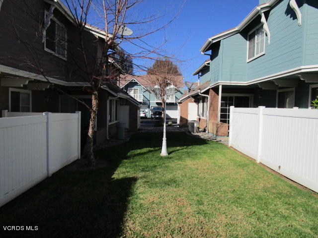 1948 Rory Lane, Unit 1 Simi Valley, CA 93063 - Photo 3 of 30 IMG_1560