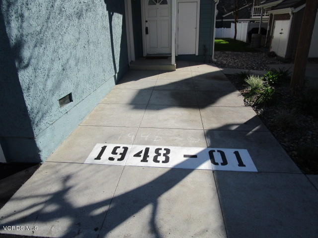 1948 Rory Lane, Unit 1 Simi Valley, CA 93063 - Photo 8 of 30 IMG_1564