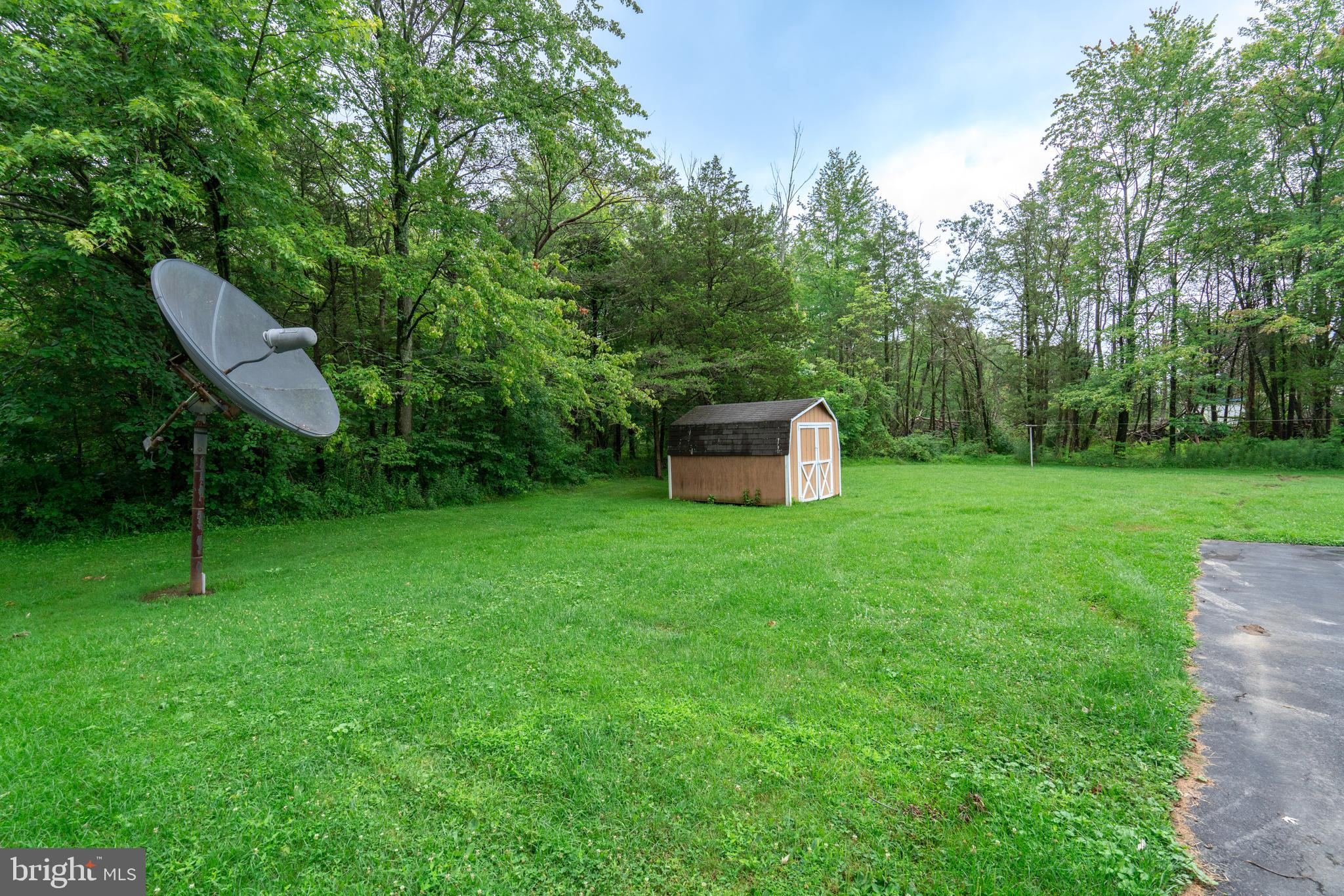 2967 Upper Ridge Road Pennsburg, PA 18073 - Photo 11 of 35
