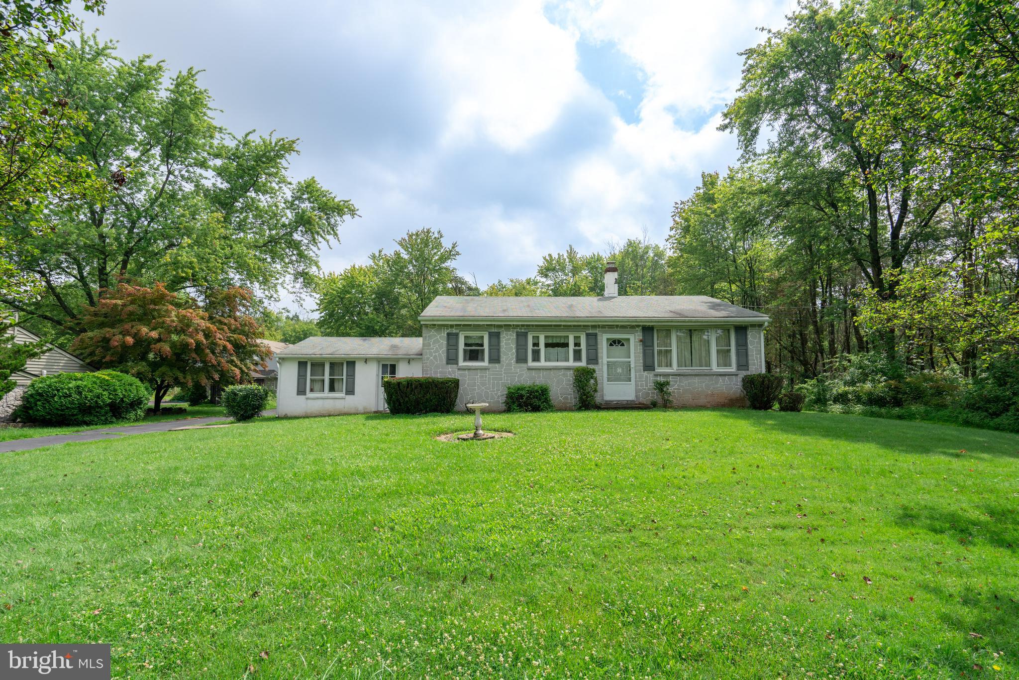 2967 Upper Ridge Road Pennsburg, PA 18073 - Photo 5 of 35
