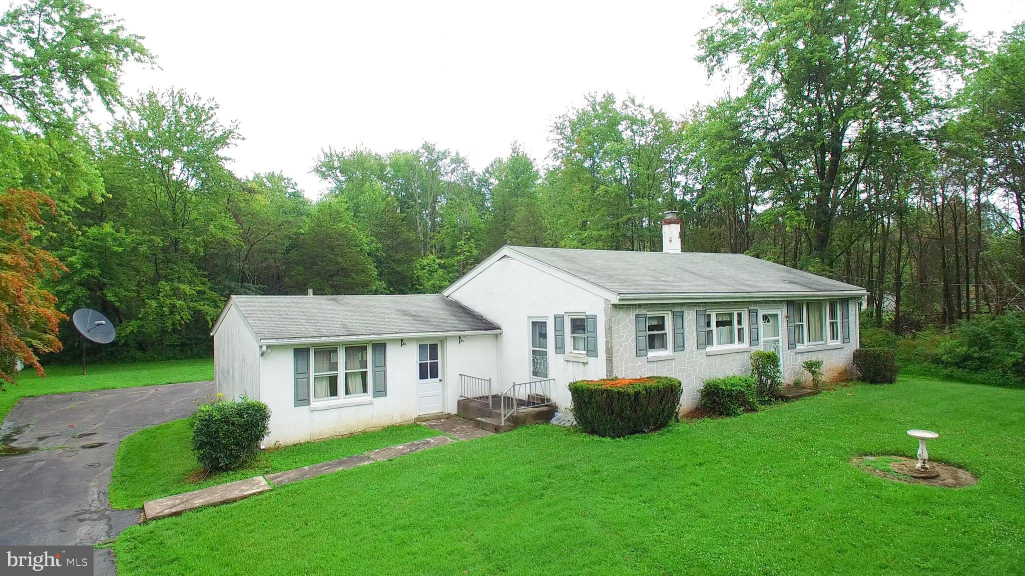 2967 Upper Ridge Road Pennsburg, PA 18073 - Photo 6 of 35