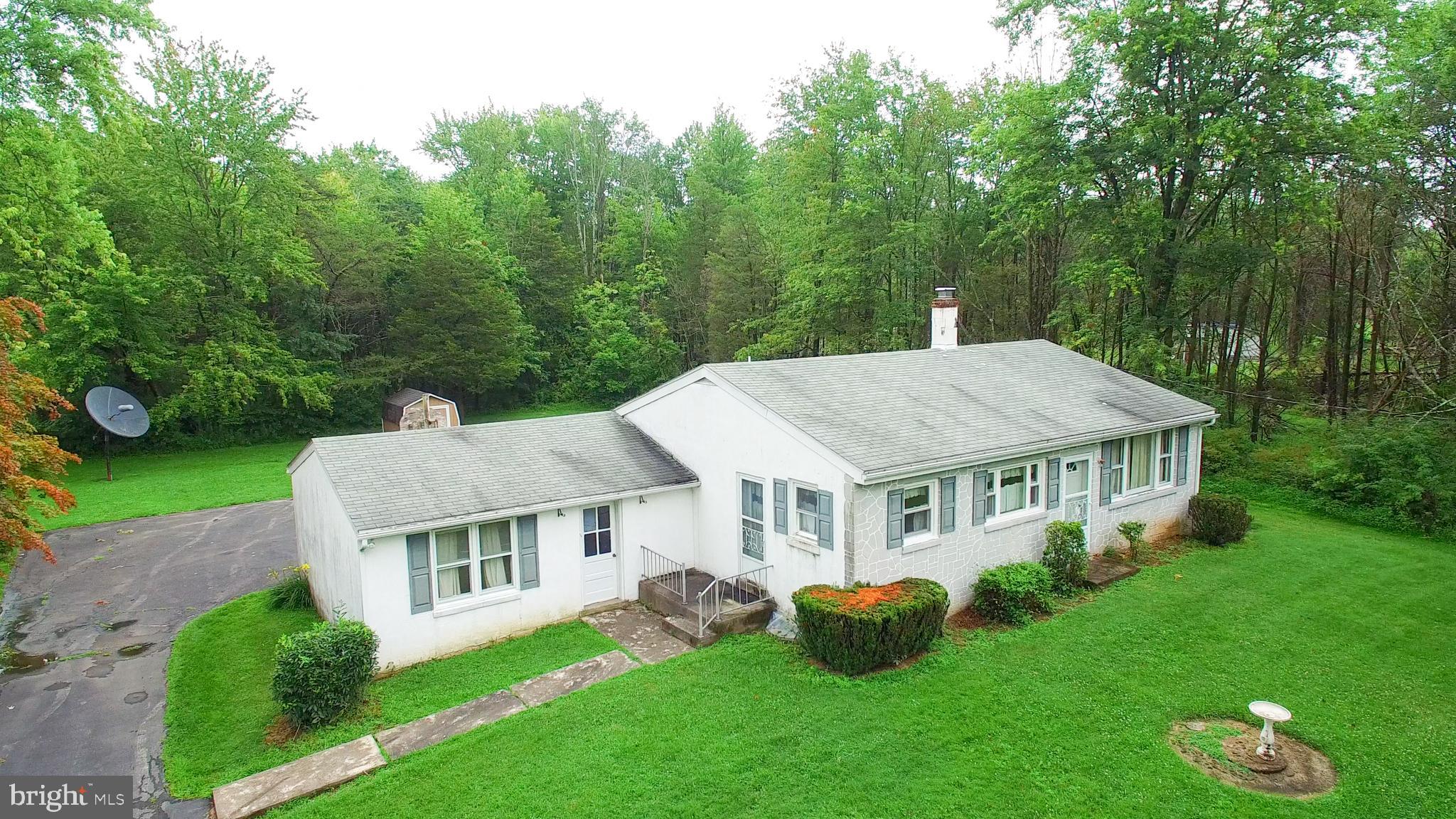 2967 Upper Ridge Road Pennsburg, PA 18073 - Photo 7 of 35