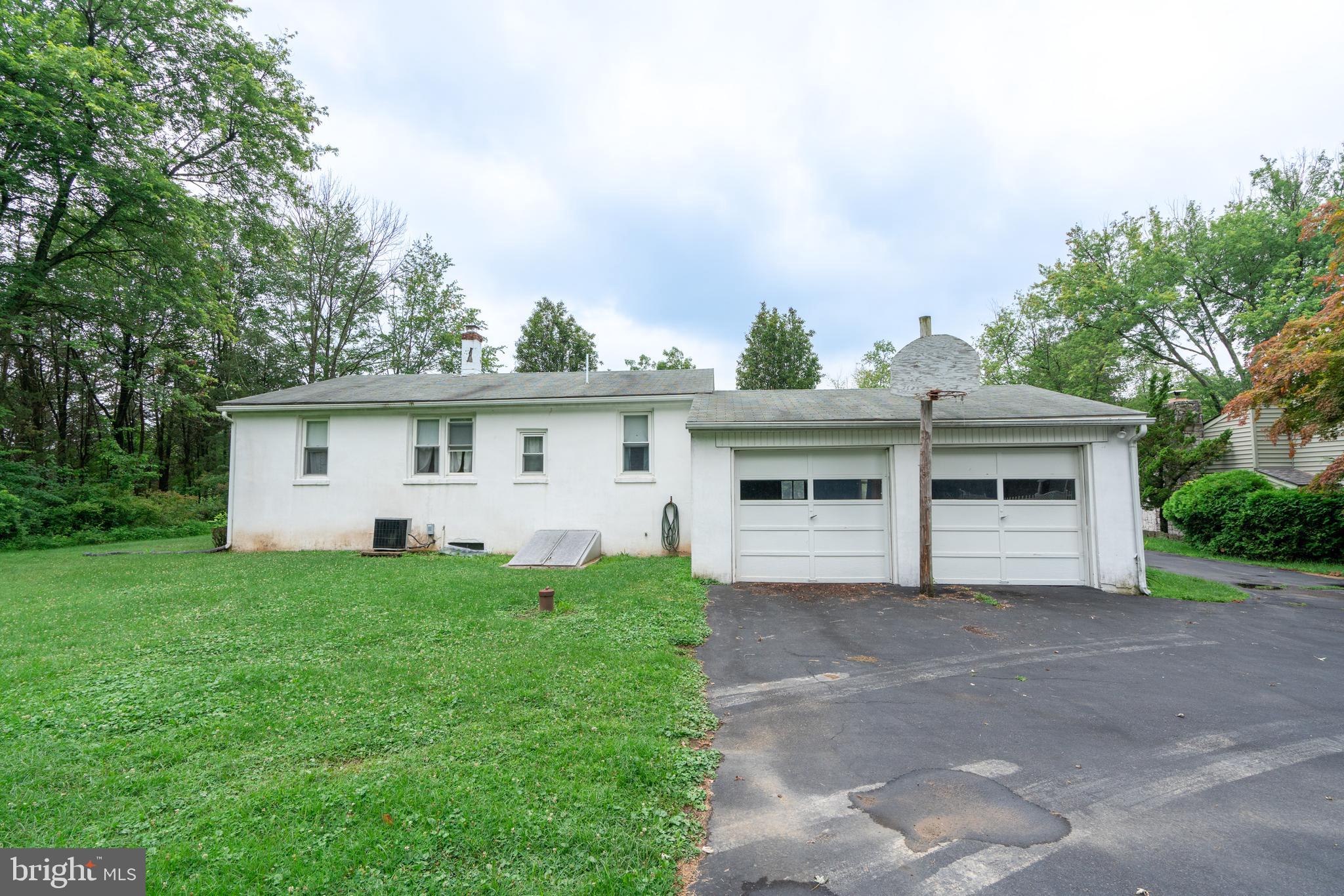 2967 Upper Ridge Road Pennsburg, PA 18073 - Photo 9 of 35