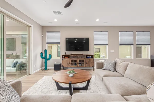$449,900 | 3261 Maverick Drive, Wickenburg, AZ 85390