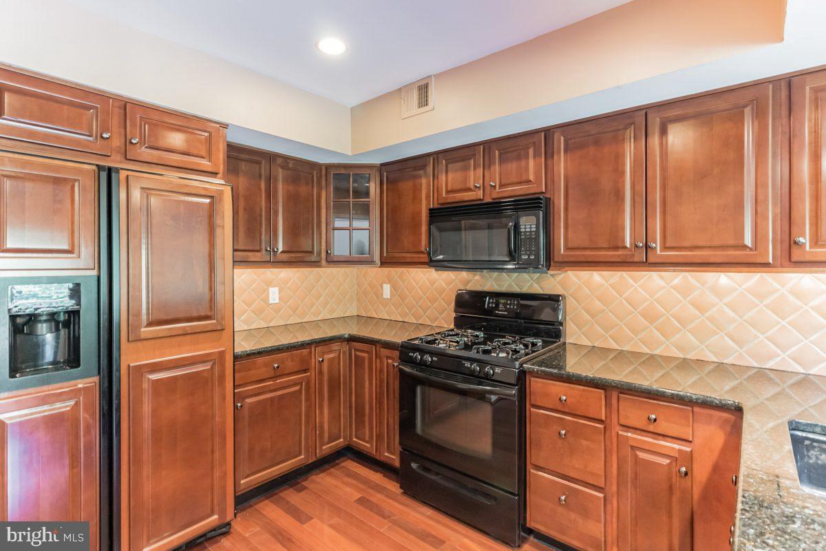 62 Main Street Chesterbrook, PA 19087 - Photo 5 of 25 Gallery Image 5