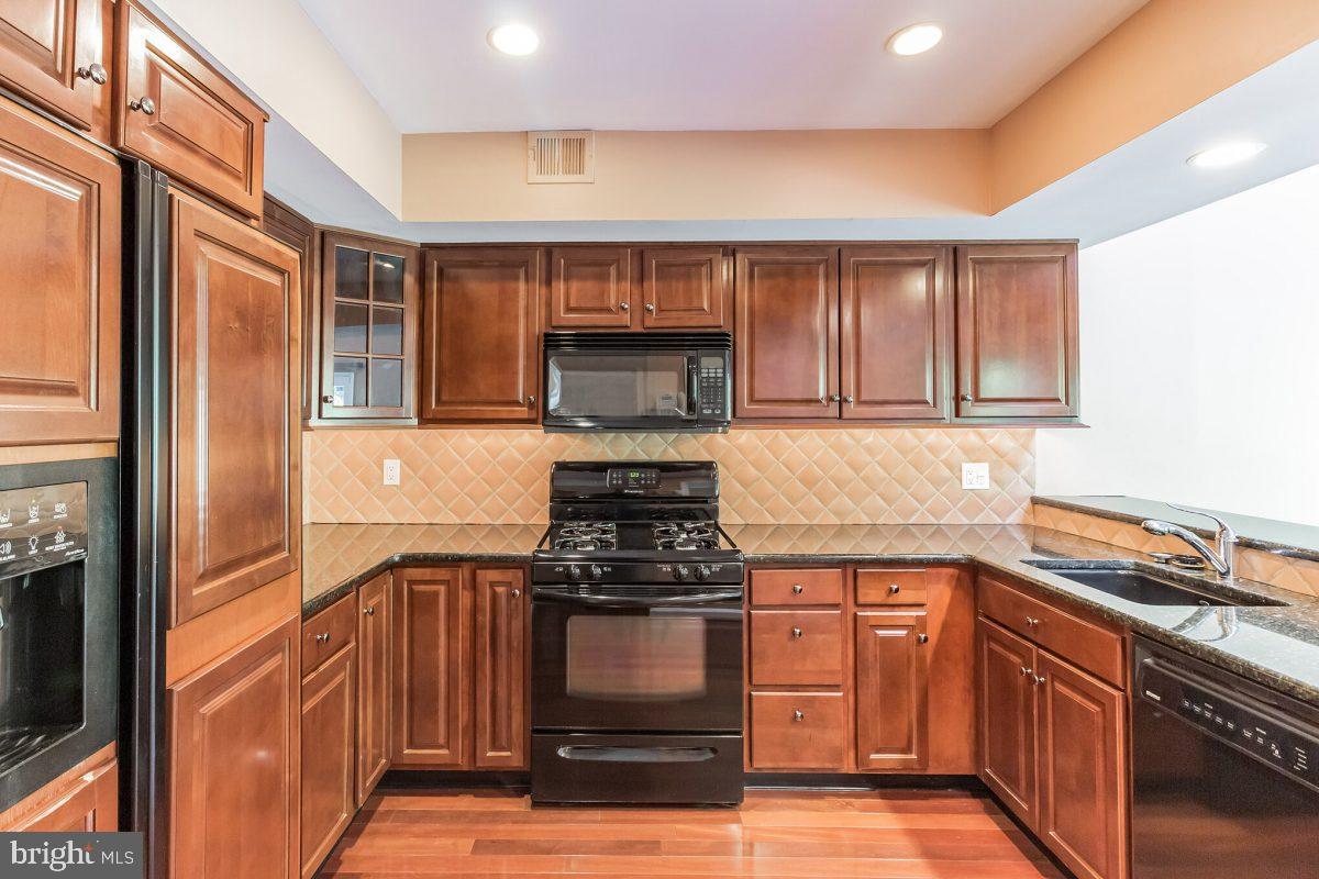 62 Main Street Chesterbrook, PA 19087 - Photo 6 of 25 Gallery Image 6