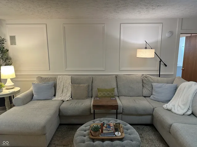 $325,000 | 18 Hickory Lane East, Crawfordsville, IN 47933